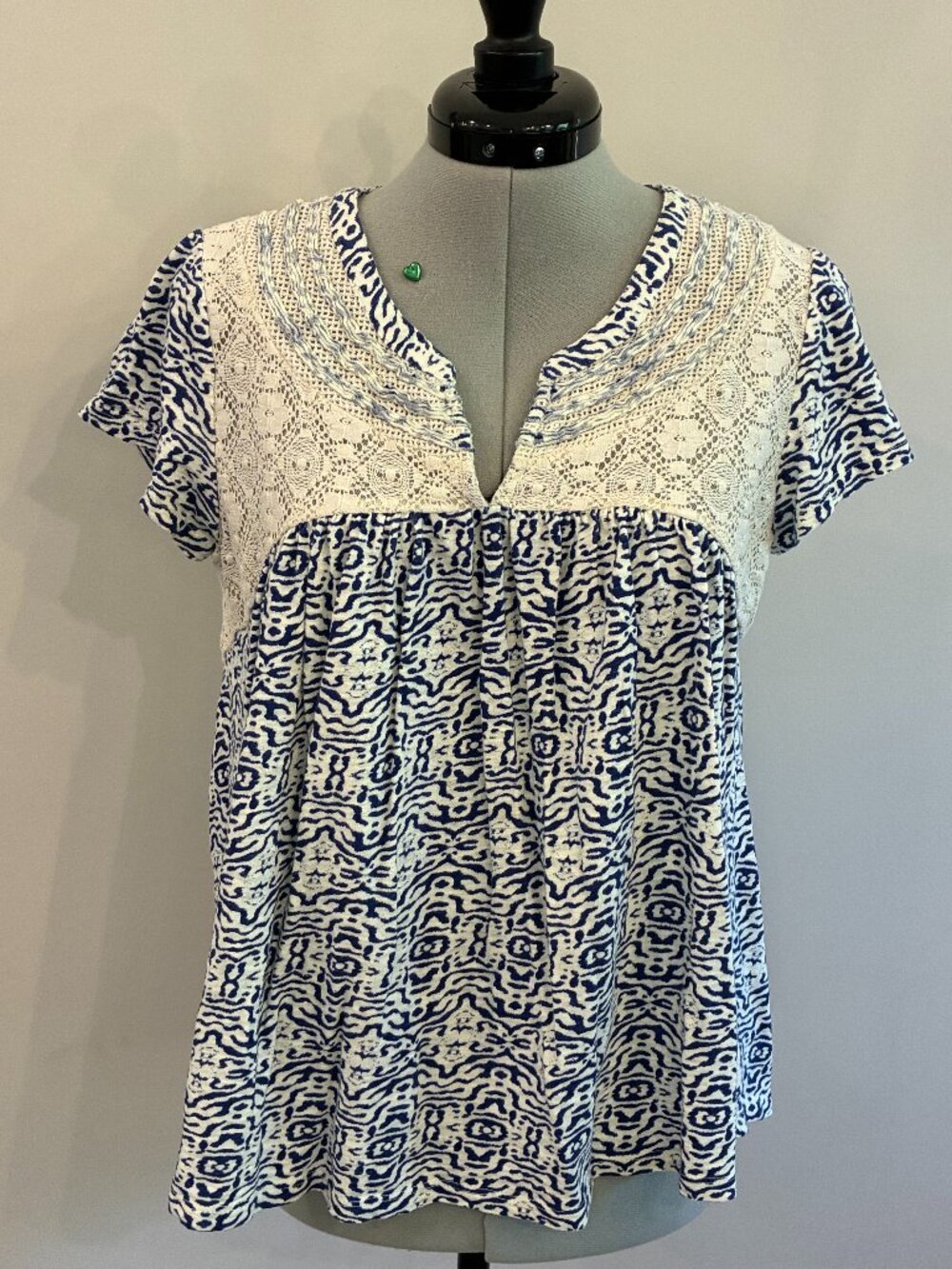 Akemi + Kin Anthropology Boho Lace & Geometric Print Top – Blue/White – Size M